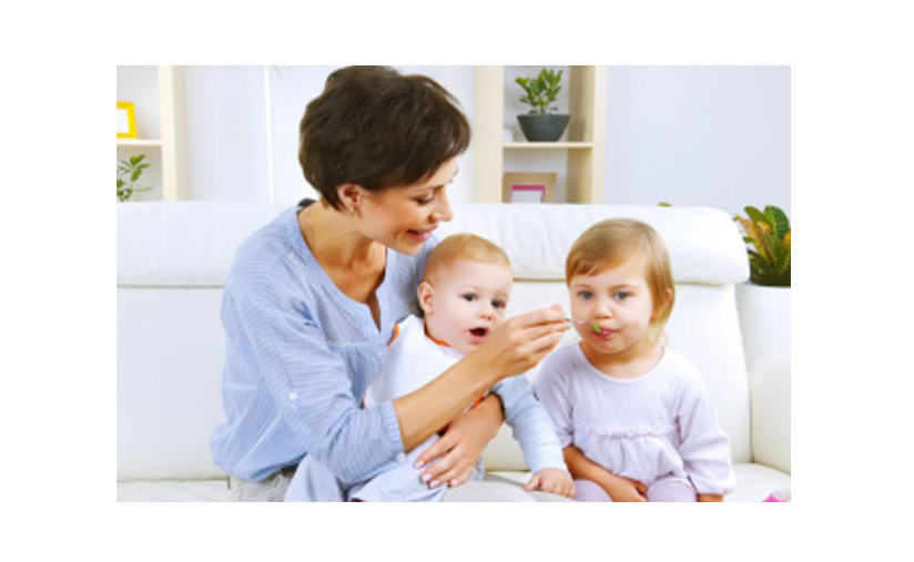 妈妈教小孩做家务很厉害,父母教孩子们做家务视频英语