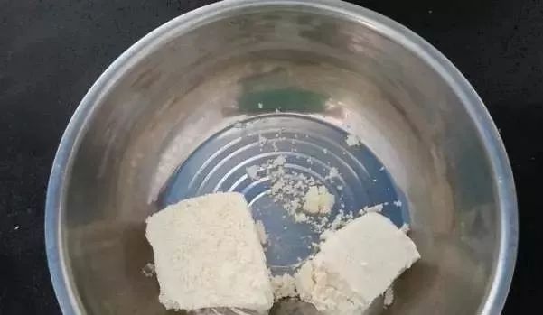 奶油打发怎么才不融化奶油奶酪,奶油奶酪打发太稀了怎么补救