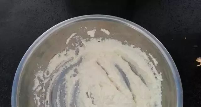 奶油打发怎么才不融化奶油奶酪,奶油奶酪打发太稀了怎么补救