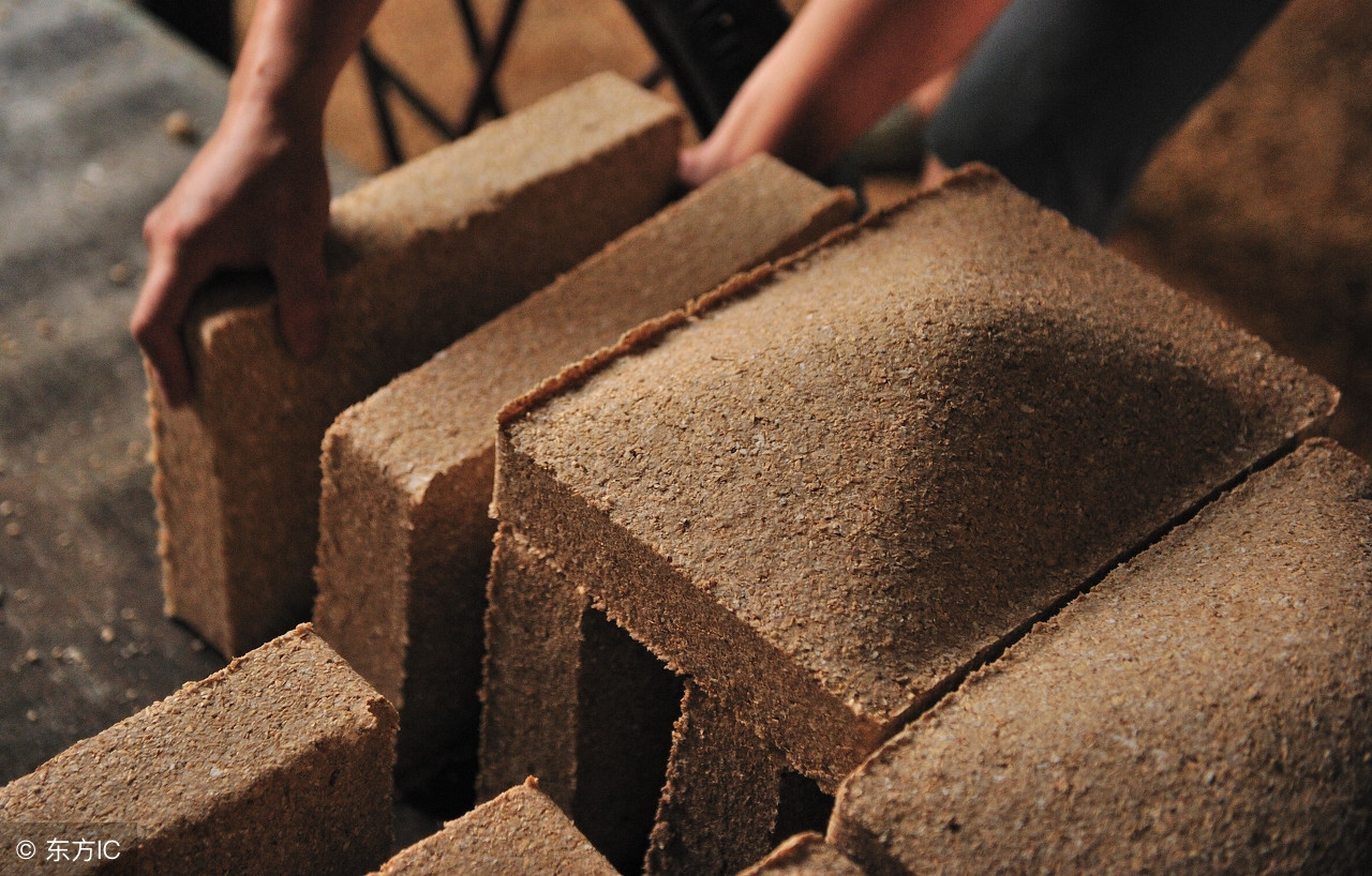 伏特加和中国白酒一样吗,中国的白酒跟伏特加有什么区别