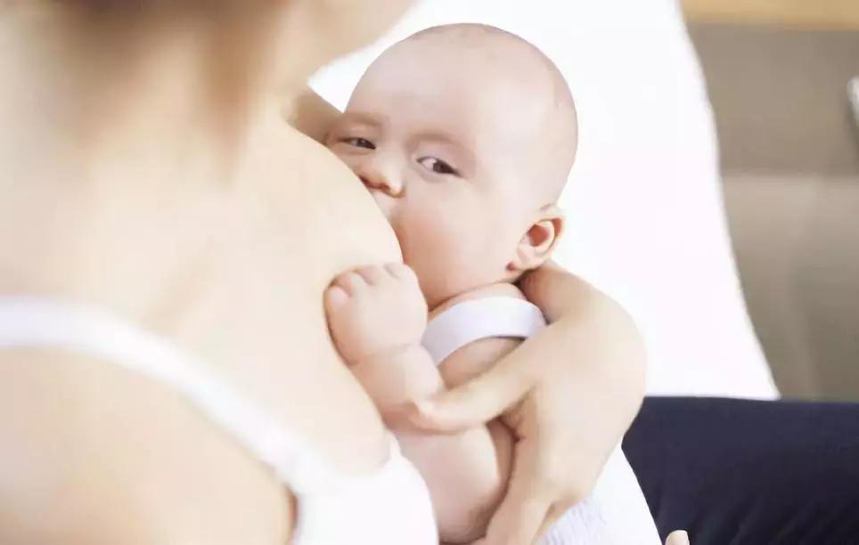 防艾拥抱图,防艾小贴士