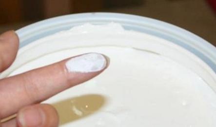 辨别乳胶漆的方法有哪些,乳胶漆辨别真假