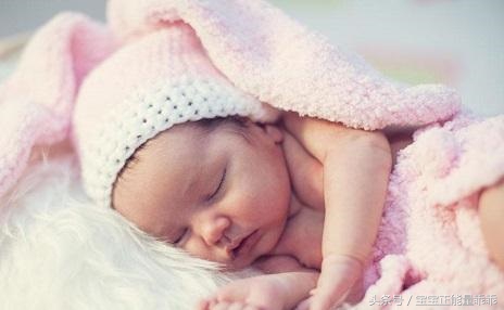 宝宝睡觉一直哼唧睡不实怎么办,宝宝晚上睡觉一直哼唧睡不熟