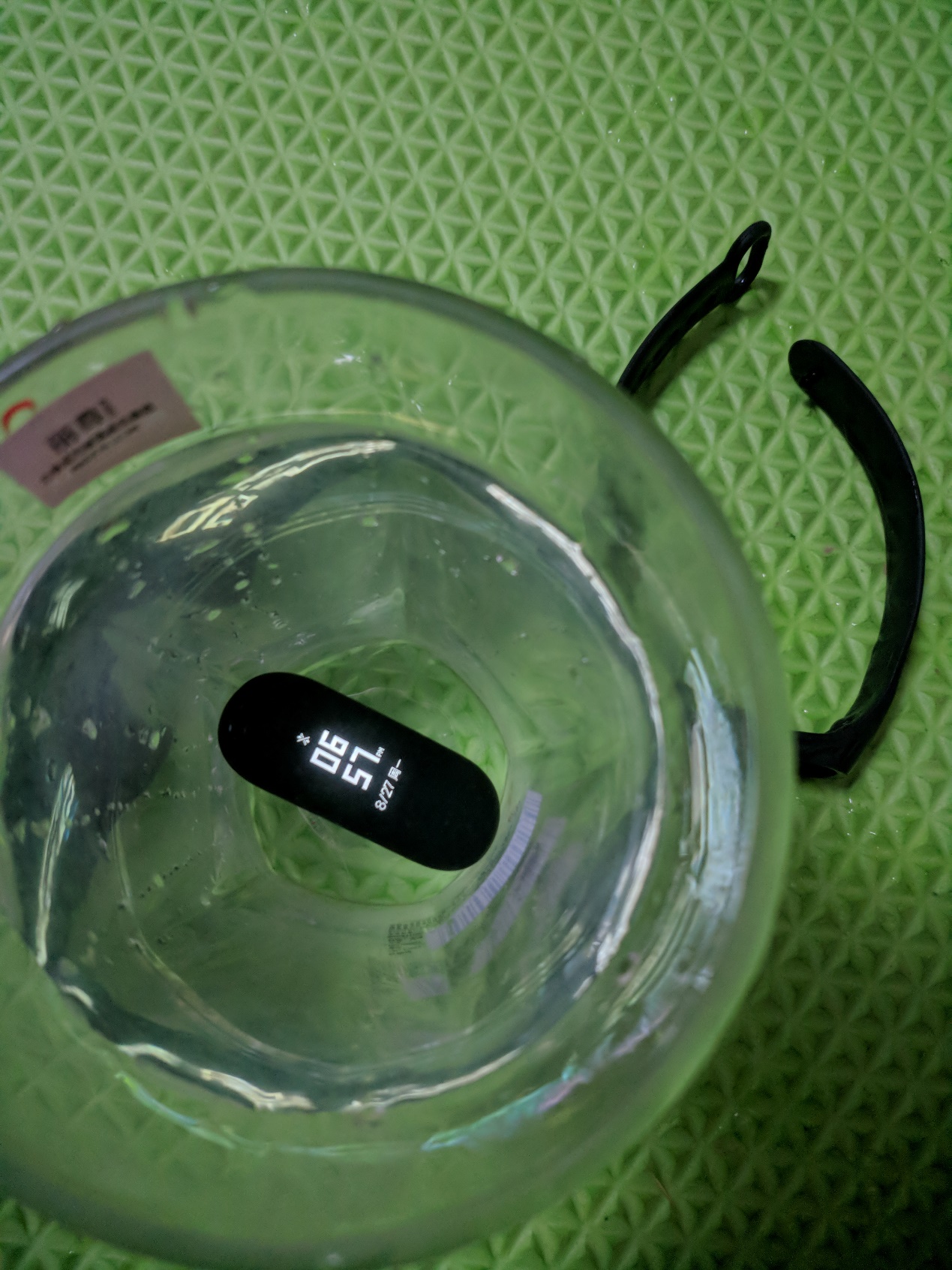 大家觉得小米手环3值得买吗,小米手环3普通版测评