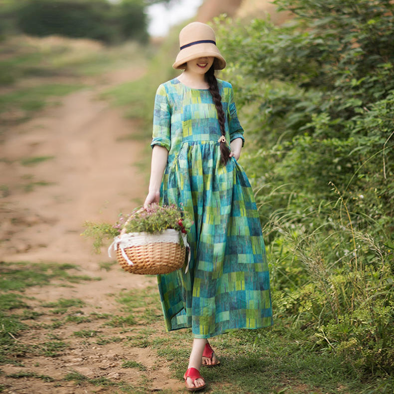 潮流印花连衣裙，夏末初秋魅力依旧