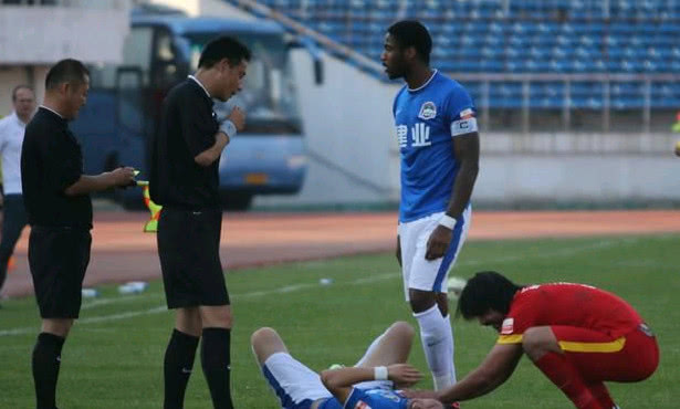 cba赛后裁判报告广东,中超裁判分析