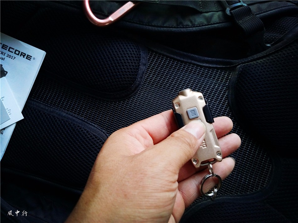 nitecore奈特科尔10000流明手电筒,nitecore手电筒老款