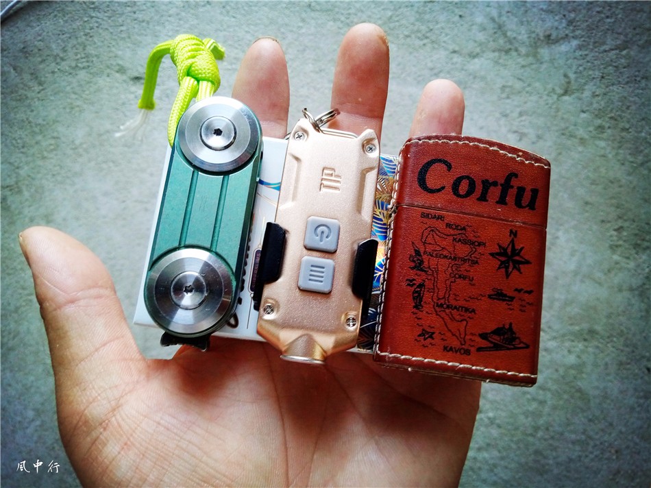 nitecore奈特科尔10000流明手电筒,nitecore手电筒老款