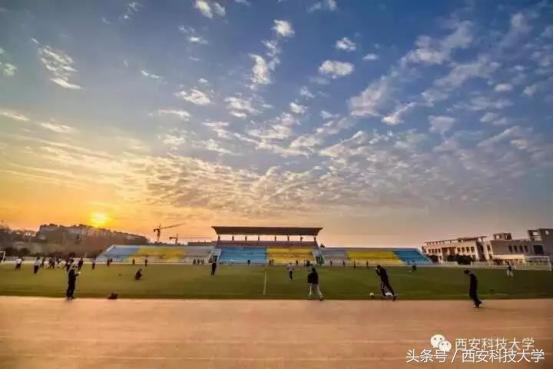 25项奖学金、网红餐厅、有咖啡厅的图书馆,这所高校新生太幸福!