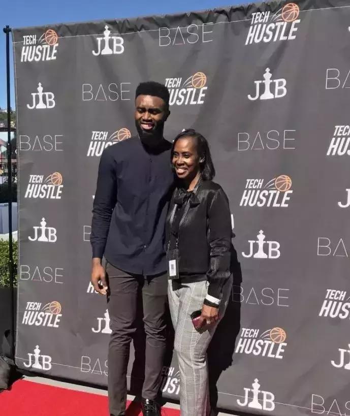 杰伦布朗力量训练,杰伦布朗十大经典时刻