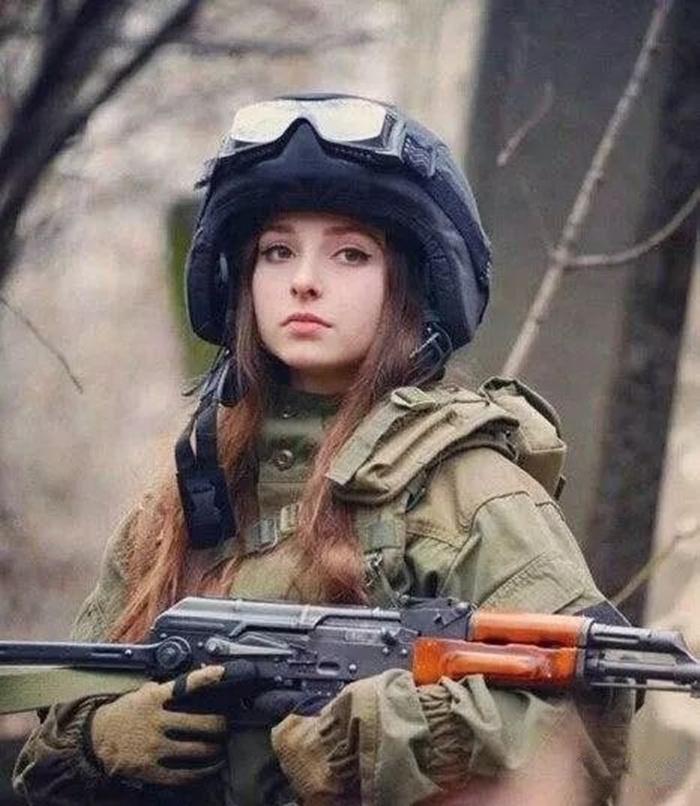 如果在战场上遇到女生怎么办,如果在战场上遇到一个女人怎么办