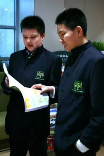 金宝贝校服,某学校校服惹争议