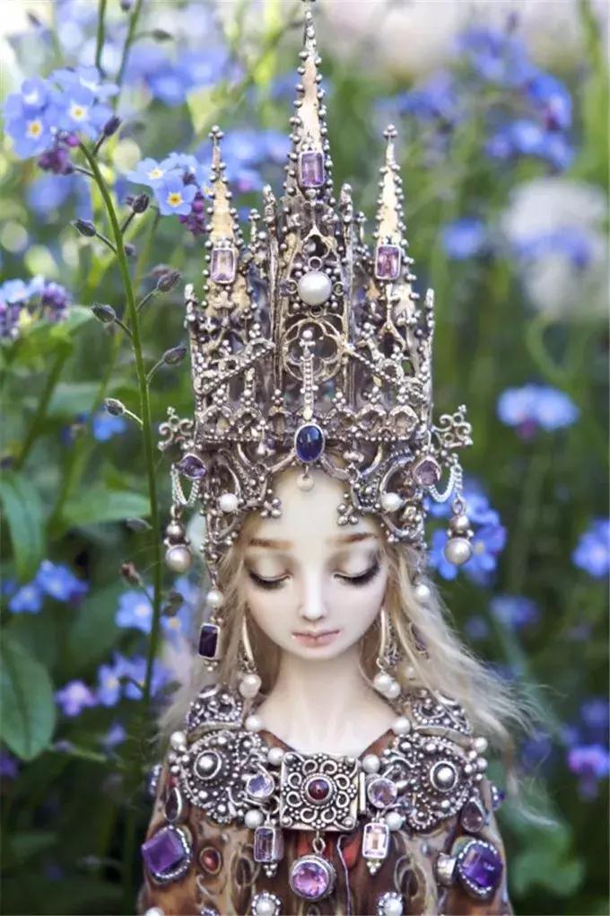 那个娃娃凭什么卖到了76500美元！