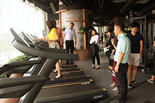 小型健身房连锁加盟店,新手开健身房需要加盟吗