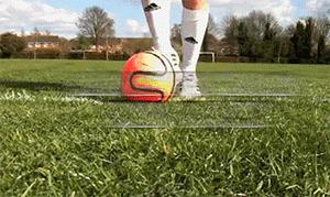 足球牛尾巴过人教学,牛尾巴过人和向后切球过人