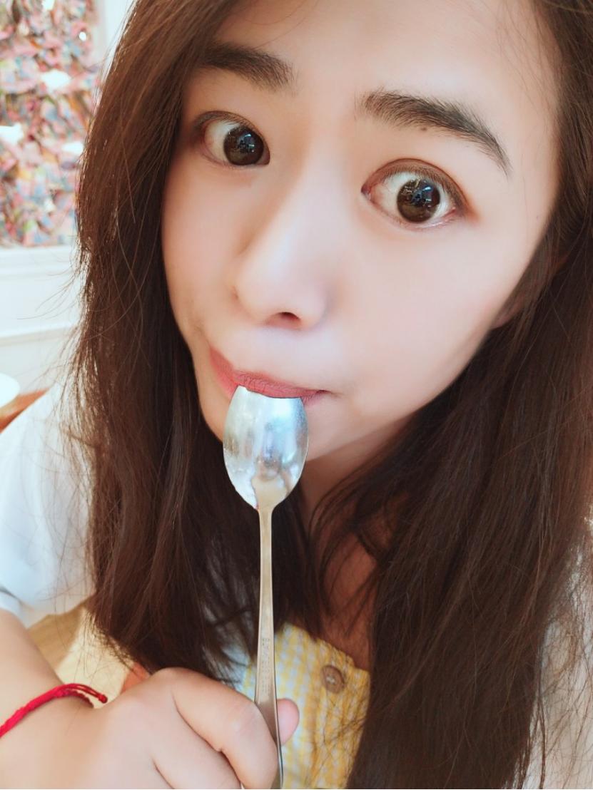 为什么越来越多的女孩子喜欢美图手机，看完天猫的买家秀我知道了