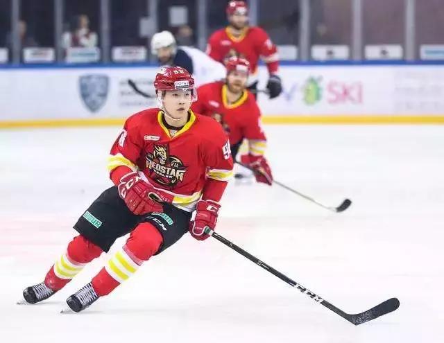 英达小儿子照片,英达小儿子的现状