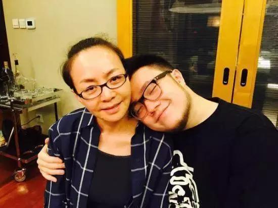 英达小儿子照片,英达小儿子的现状