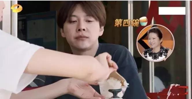 玩了一天饭都没吃,玩了一天不带女生吃饭