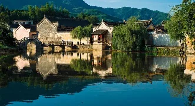 走进徽派建筑,走进黟县县城