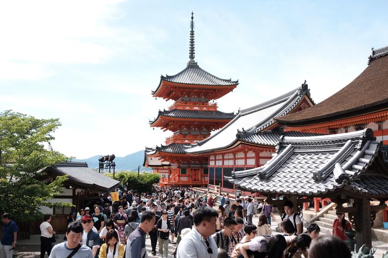 一个自称高达迷的媳妇迷拎包客的日本蜜月之行，幸福满满~