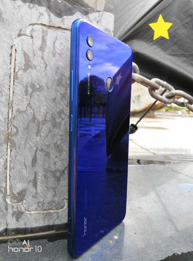 用荣耀note10打新版王者卡,荣耀note10屏幕真的很好吗