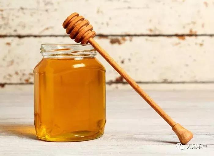 美味可口的蜂蜜竟是吐出来的,美味可口的蜂蜜竟然是吐出来的