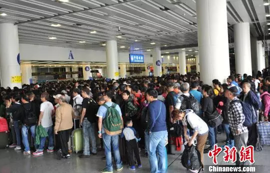 护照可以在异地办理年检吗,护照年检可以异地办理吗