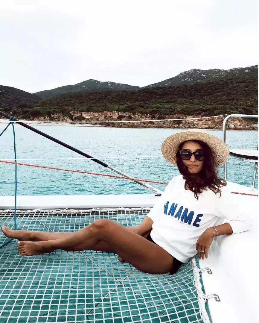 有什么时髦又好看的卫衣可以入手,今年必火的3款卫衣时髦极了