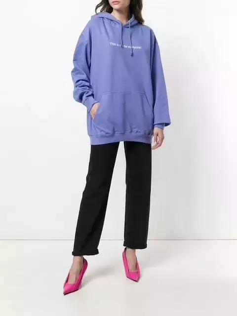 有什么时髦又好看的卫衣可以入手,今年必火的3款卫衣时髦极了