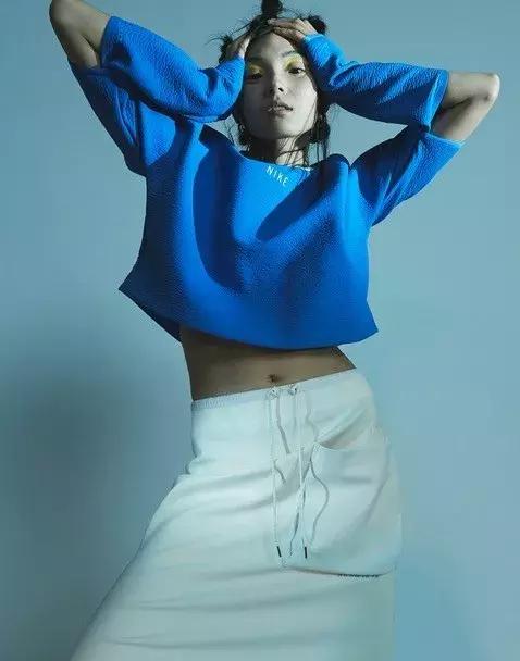 有什么时髦又好看的卫衣可以入手,今年必火的3款卫衣时髦极了