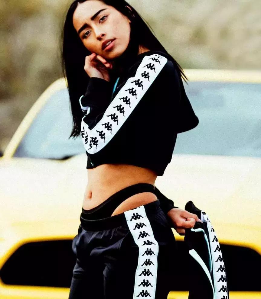 有什么时髦又好看的卫衣可以入手,今年必火的3款卫衣时髦极了