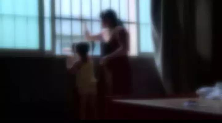 3岁女孩从幼儿园回来后*体下**受伤处女膜破裂丨园内监控不见了！
