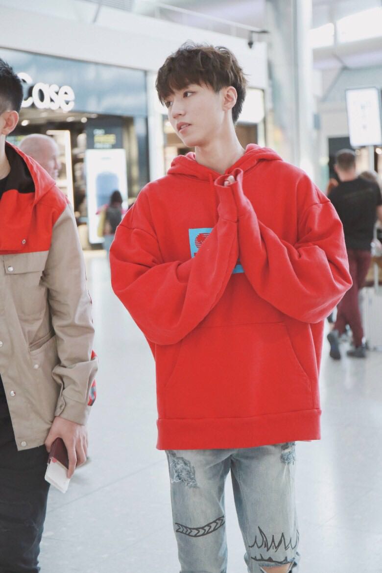 跟着王俊凯学护肤,跟着小凯学穿搭