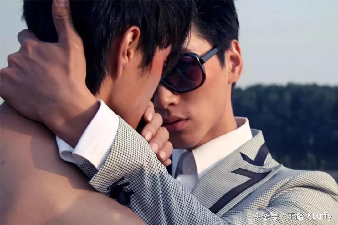 这位真·中国第一男模把普拉达当山寨品牌