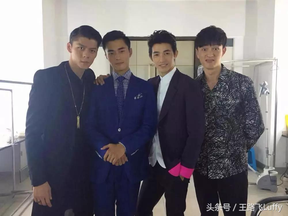 这位真·中国第一男模把普拉达当山寨品牌