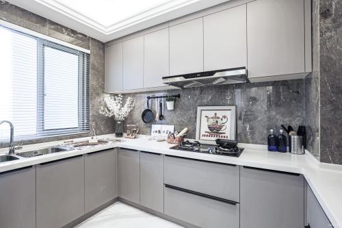 厨房天花板用铝扣板还是石膏板,厨房用防水石膏板好还是铝扣板好