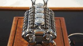 牛人制作32缸发动机,w32迷你发动机diy过程