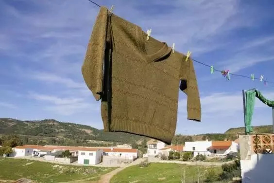 毛衣起球怎么办学会这几个小妙招,毛衣起球教你一招立马恢复原样