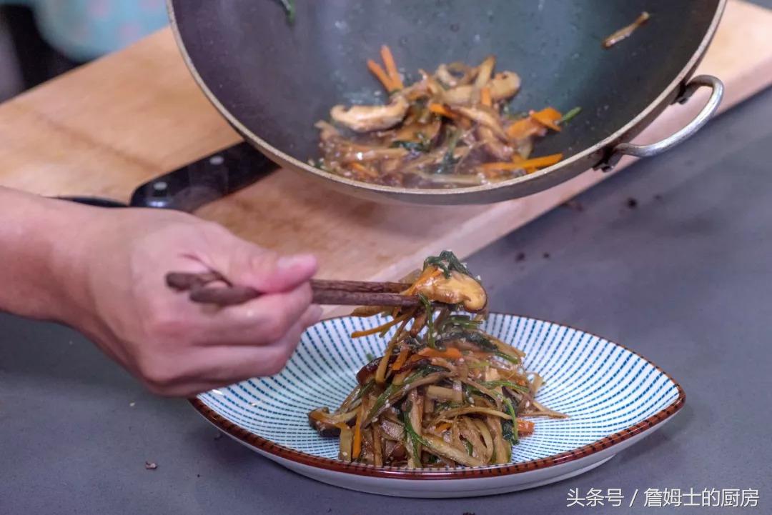 对付便秘最有效的炒素菜,这道菜润肠通便便秘人士要多吃