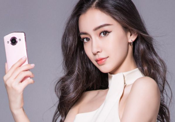 从千亿跌至百亿，只用了一年！Q版“腾讯”到底做错了什么？