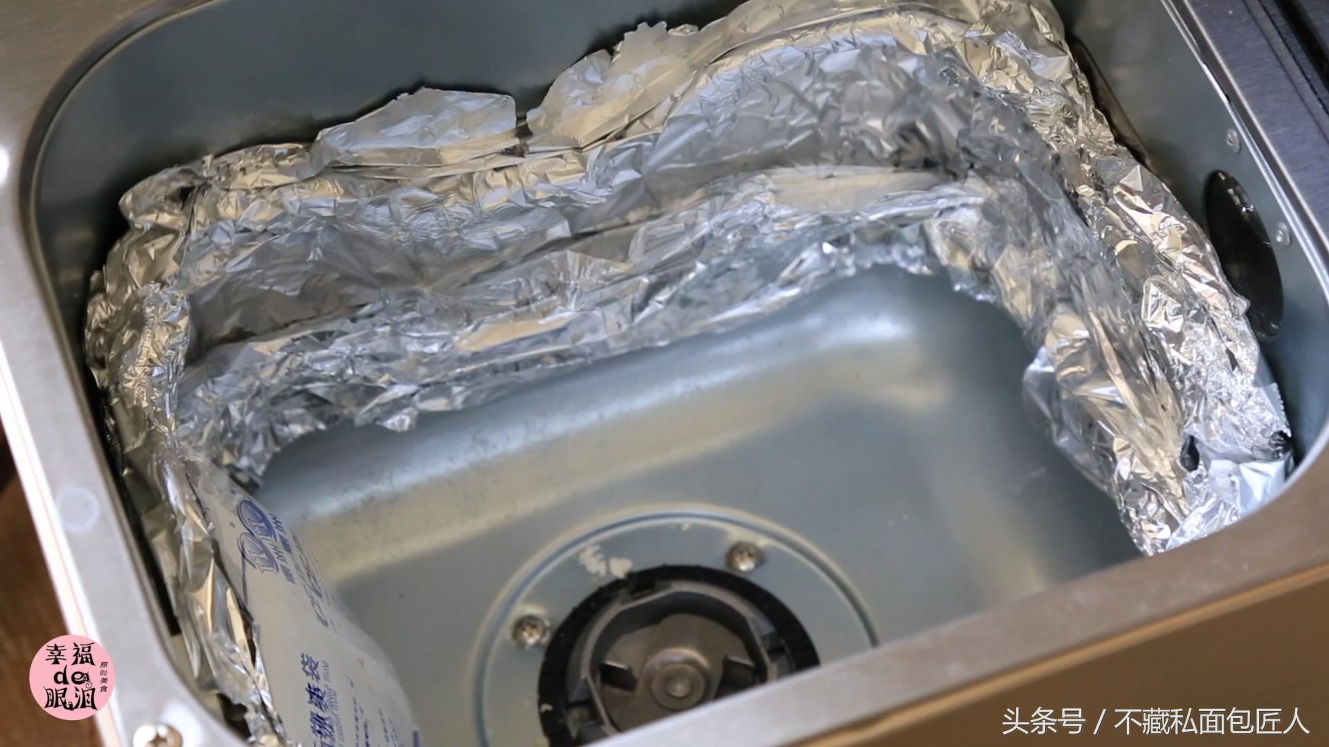 面包机烘焙新手入门,买了面包机还有必要买和面机吗