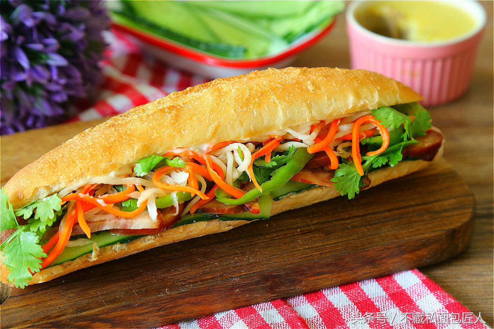 面包机烘焙新手入门,买了面包机还有必要买和面机吗