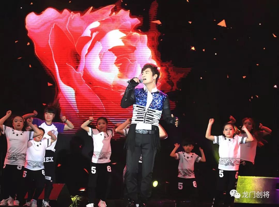 最后一代校园民谣知名歌手田华创业,很乐观也很焦虑