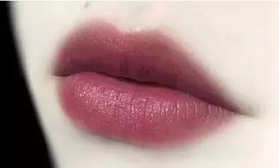 张馨予撩女生,张馨予的口红有哪些