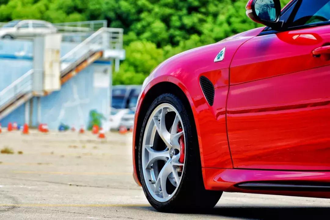 法拉利最快的超跑,最速阿尔法罗密欧朱丽叶