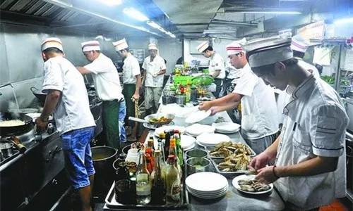 00后打工连个服务员都干不了,00后工资不要了直接走人可以吗