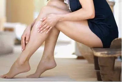 5个动作拉伸小腿轻松消除萝卜腿,一招改善小腿粗