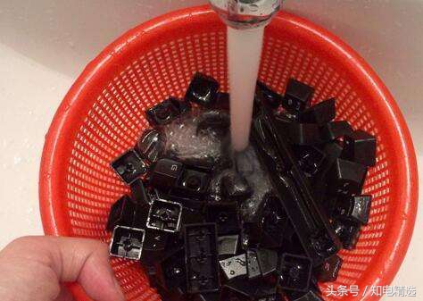机械键盘怎么清理彻底,怎么清洗机械键盘最彻底