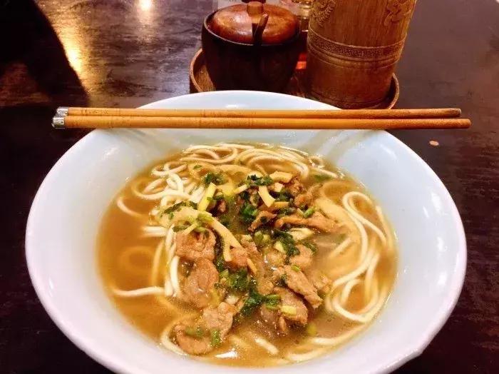 国内吃喝好玩的城市推荐,盘点值得为了美食去一趟的城市